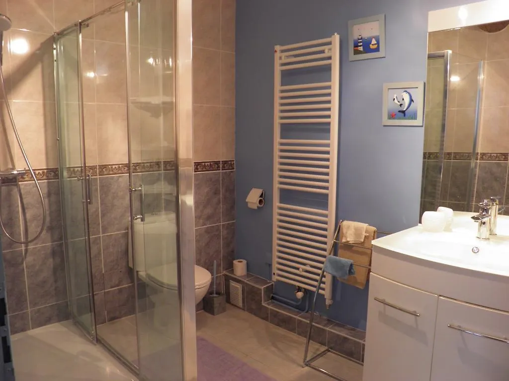 منزل الضيف برينيول  في Le Fouloir A Draps